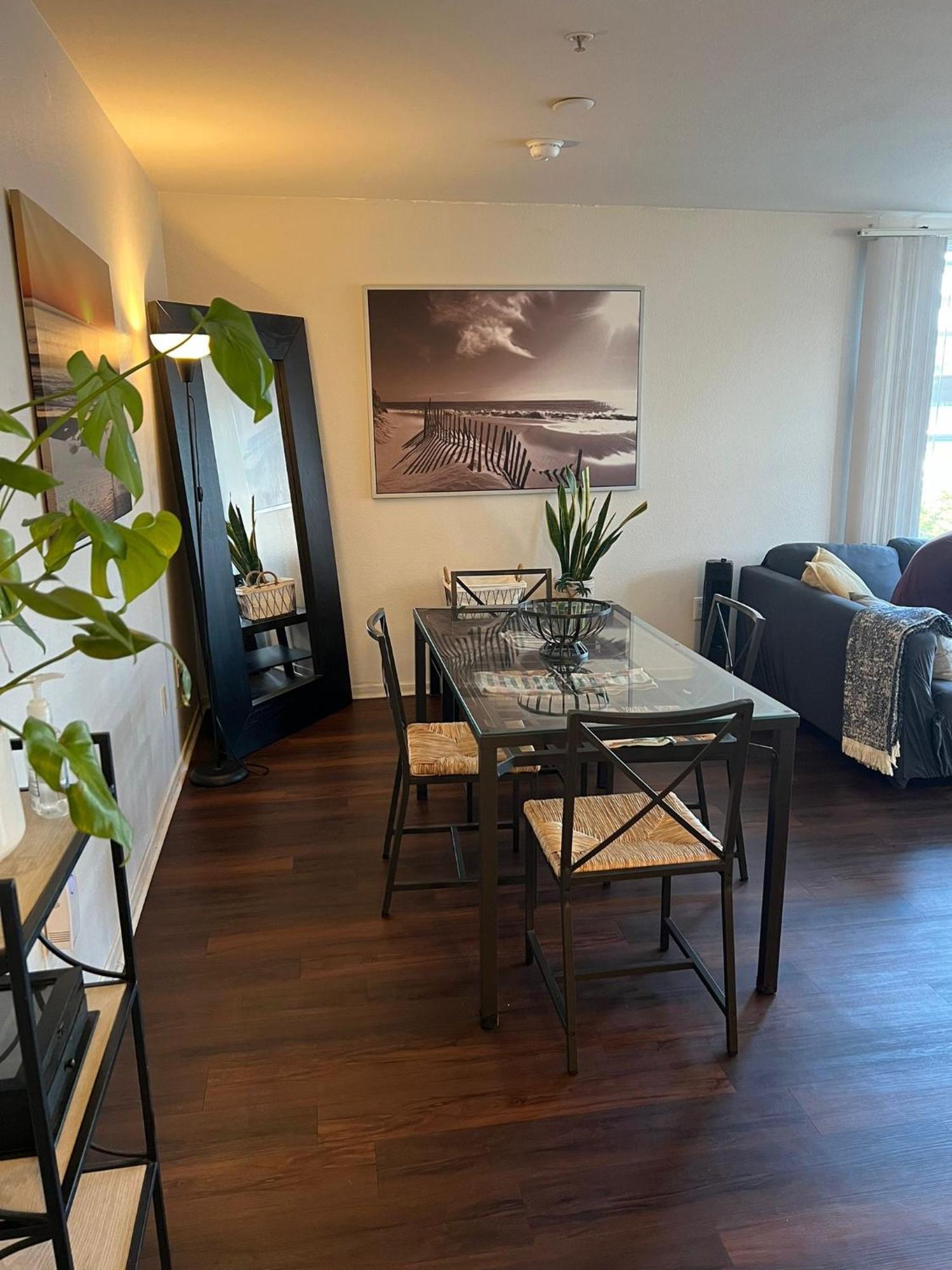 House Of Sunsets By Convention Center Petco Appartement *