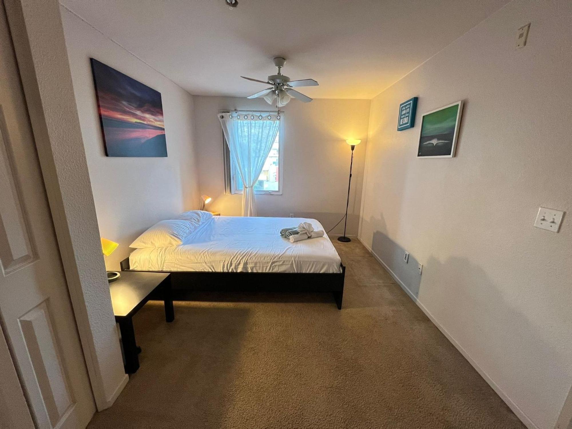 House Of Sunsets By Convention Center Petco Appartement *